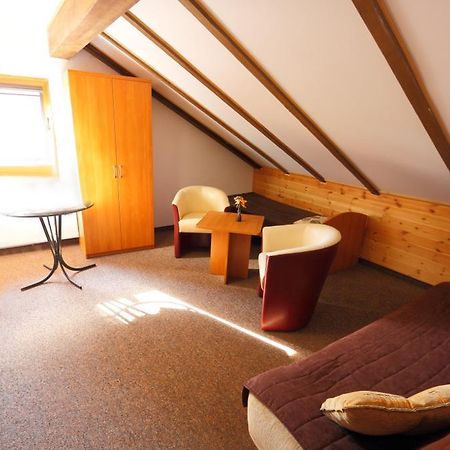 Pensjonat Fala Bed & Breakfast Ustronie Morskie Exterior foto